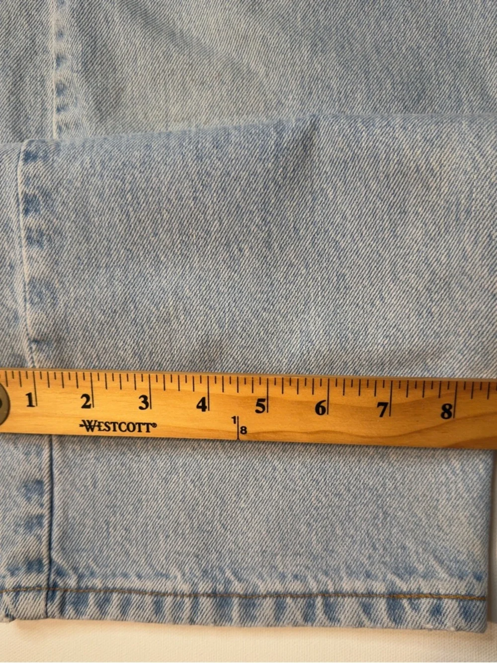 EUC Levi's 505 Men's Light Blue Denim Jeans Classic Straight Fit 38x30 (KB5)